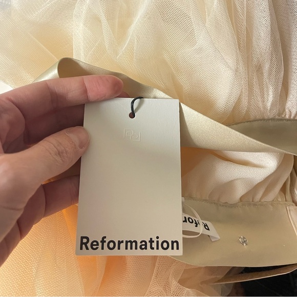 NWT Reformation Prisca Skirt Size XS Ivory - Picture 9 of 11
